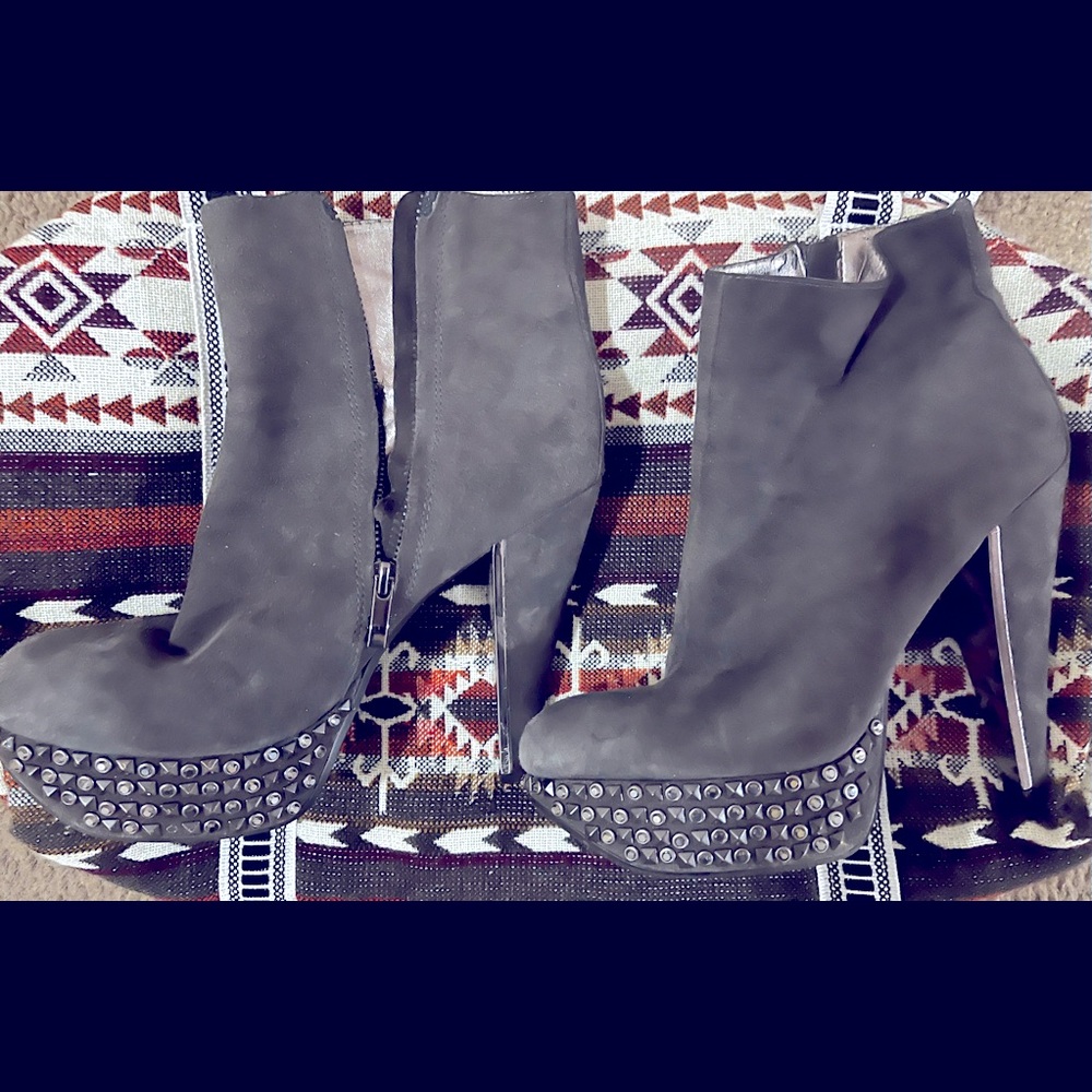 Platform Statement Booties